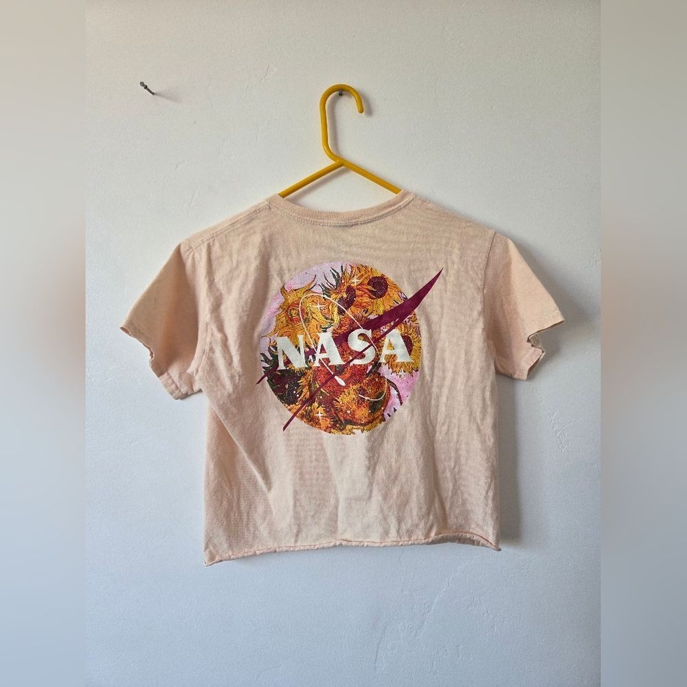 Fifth Sun NASA Tee Shirt Floral Streetwear Graphic Cotton Crop Beige Casual XS